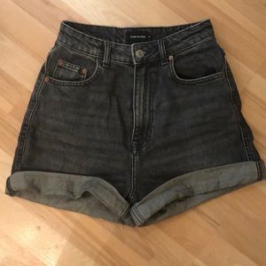 High waisted grey jeans